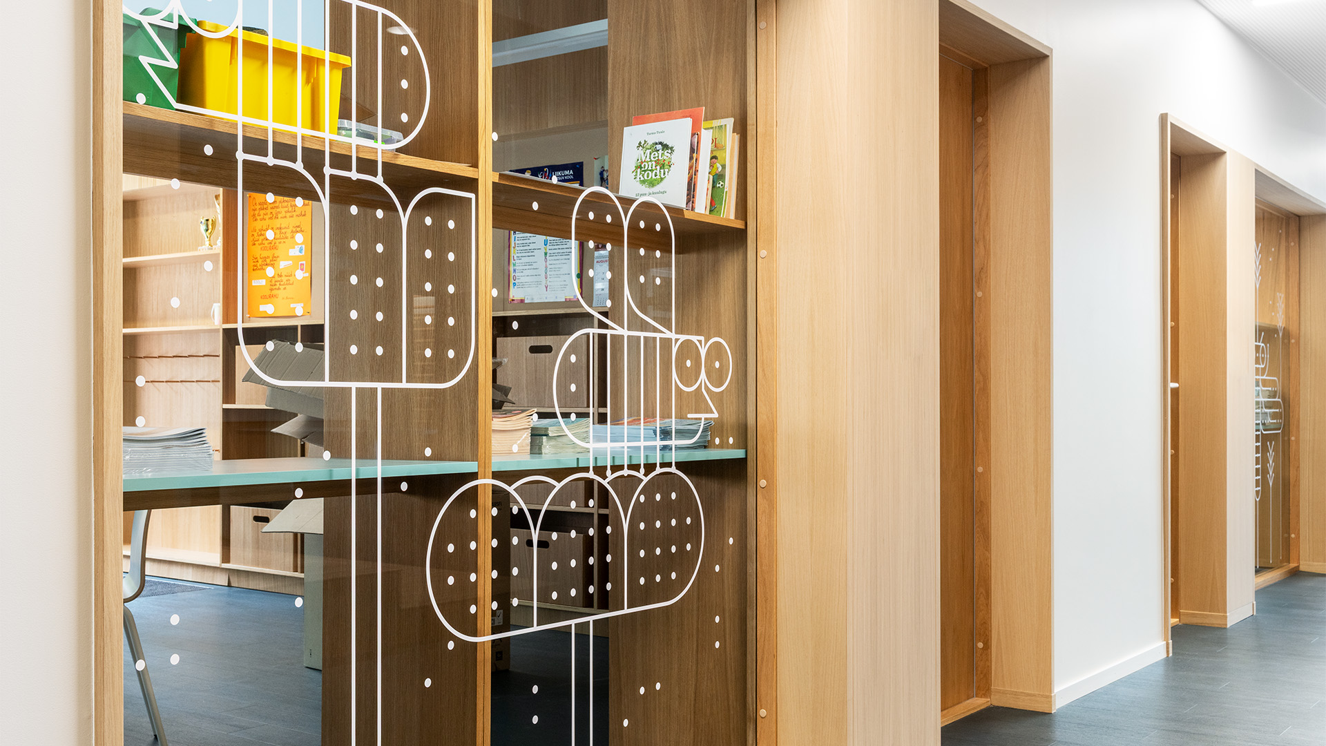 Tuumik_Kärdla-Kool_visuaalne-identiteet-viidandus