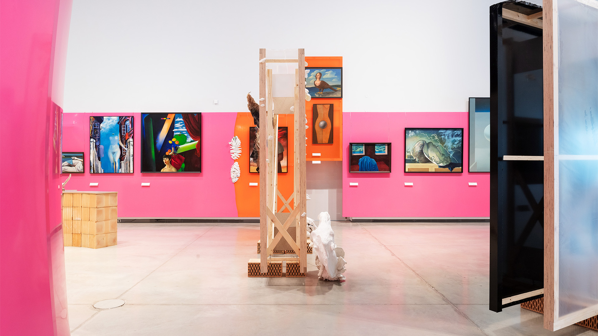 Tuumik_Sürrealism100_TartuKunstimuuseum